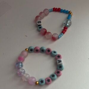 Colorful Beaded Elastic Jewelry Bracelets with Translucent and Iridescent Beads